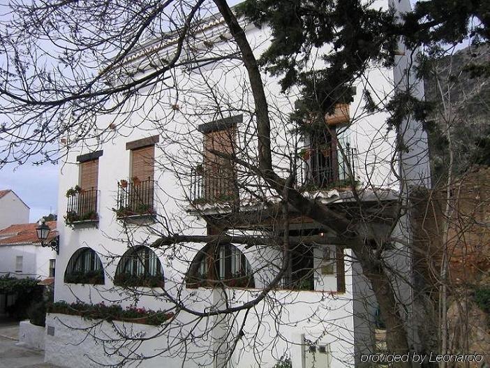 Hostal El Escudo De Mijas Hotel Exterior photo