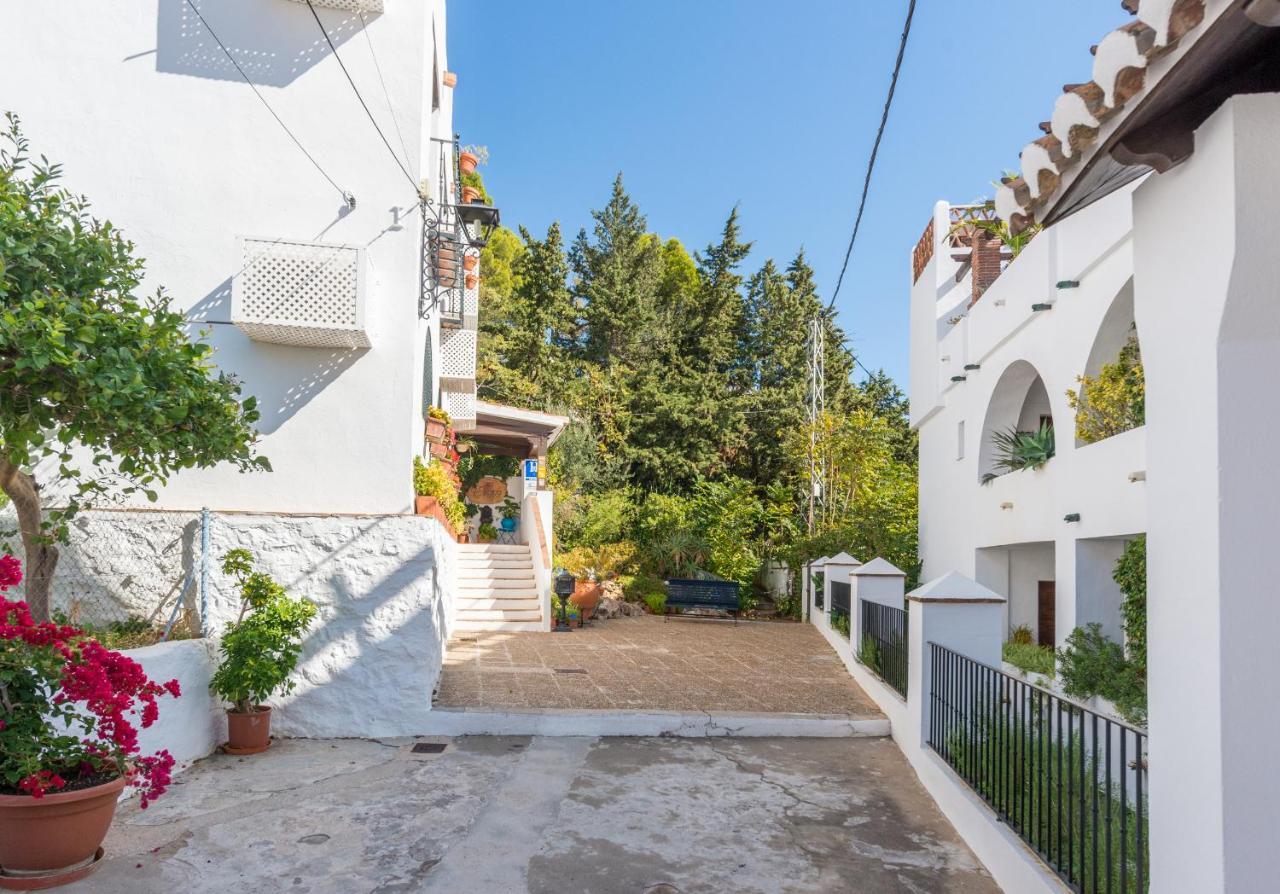 Hostal El Escudo De Mijas Hotel Exterior photo